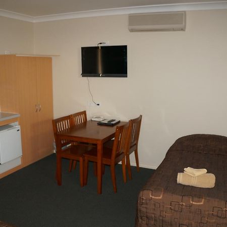 Green Gables Motel Dubbo Esterno foto