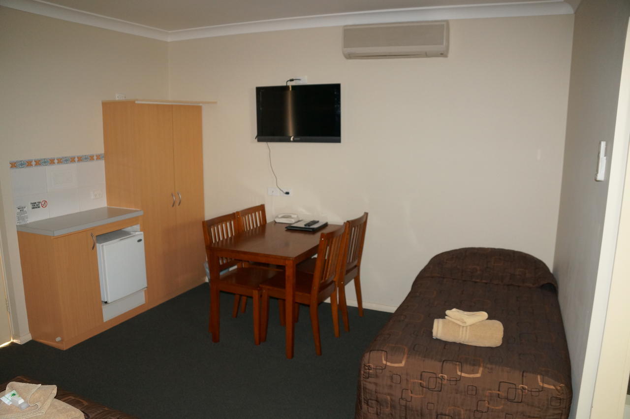 Green Gables Motel Dubbo Esterno foto