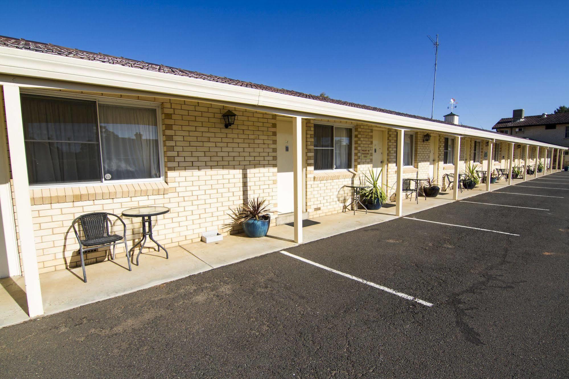 Green Gables Motel Dubbo Esterno foto